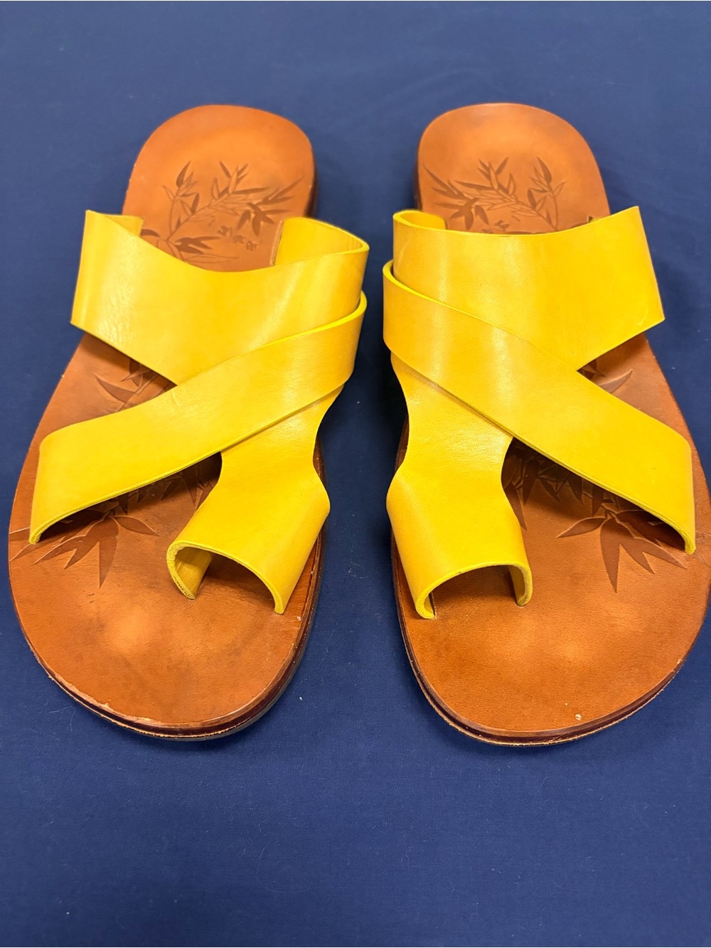 I.Travel Yellow Mustard Leather Asymmetric Toe-Loop Sandals Slide Size 45